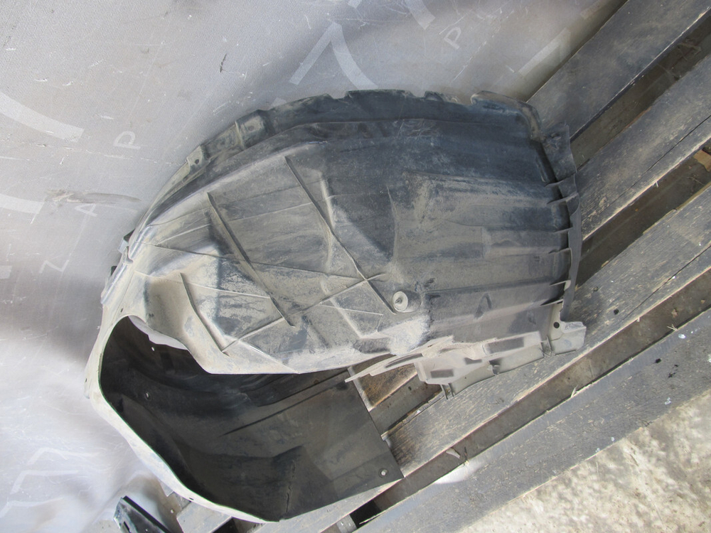 Подкрылок передний левый Suzuki Vitara 2 14-нв Б/У Оригинал 7232254P0