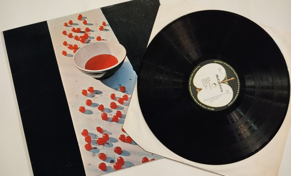 Винтажная виниловая пластинка LP Paul McCartney (UK 1970)