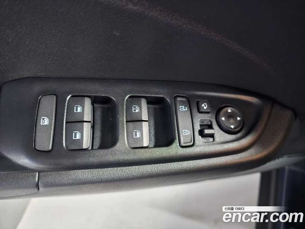 Hyundai Venue 1.6 Modern (10.2019)