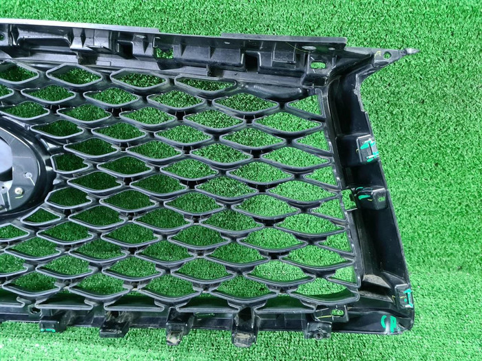 Решетка радиатора Infiniti QX50 2 (2017-н.в.)