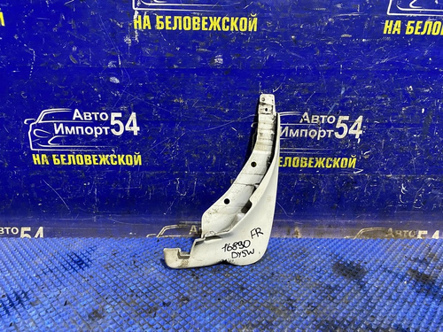Брызговик передний правый MAZDA DEMIO 2005-2007