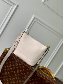 Louis Vuitton Lock and Walk
