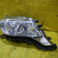 Битая Фара правая Toyota Land Cruiser Prado 150 (2013-2017) галоген