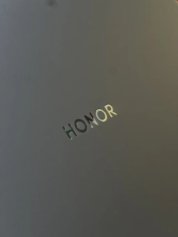 Honor MagicBook X16 2024