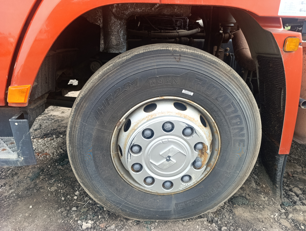 Shacman (Shaanxi) SX* 6x4 Седельный тягач SX42584V324 (Дизельный, 11,6 л, 423 л.с., МТ)
