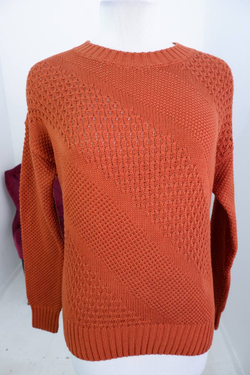 Джемпер Ostin цвета осени, маркировка XS, визуально на 42 размер