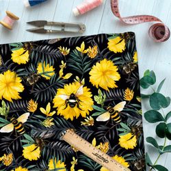 Ткань Барби шмели на желтых цветах