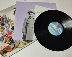 Винтажная виниловая пластинка LP Elton John Reg Strikes Back (Canada 1988)