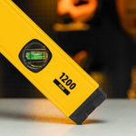 Уровень алюминиевый, магнит, фрезерованный, 3 глазка (1 зеркал.) 0,5 мм/м, 1200 мм Denzel