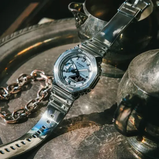 Наручные часы Casio G-Shock GM-2100YM-8ADR