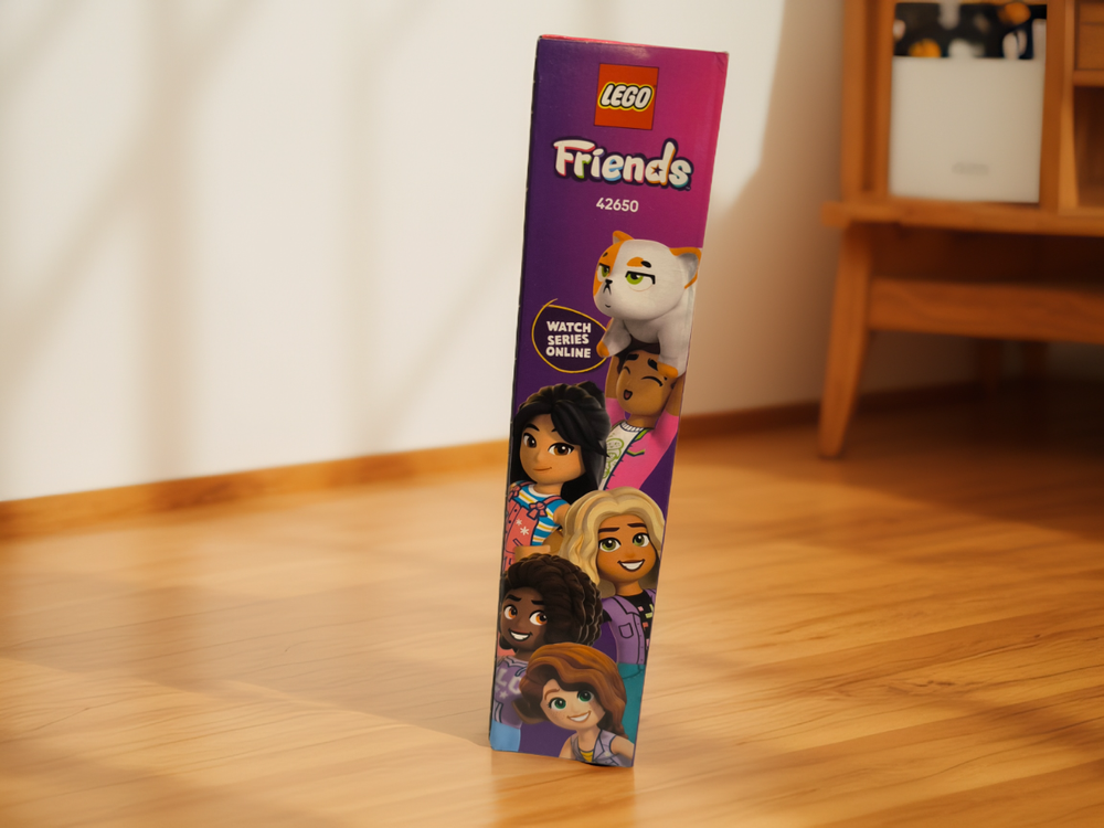 LEGO Friends 42650 «Магазин аксессуаров для домашних животных» — забота о питомцах