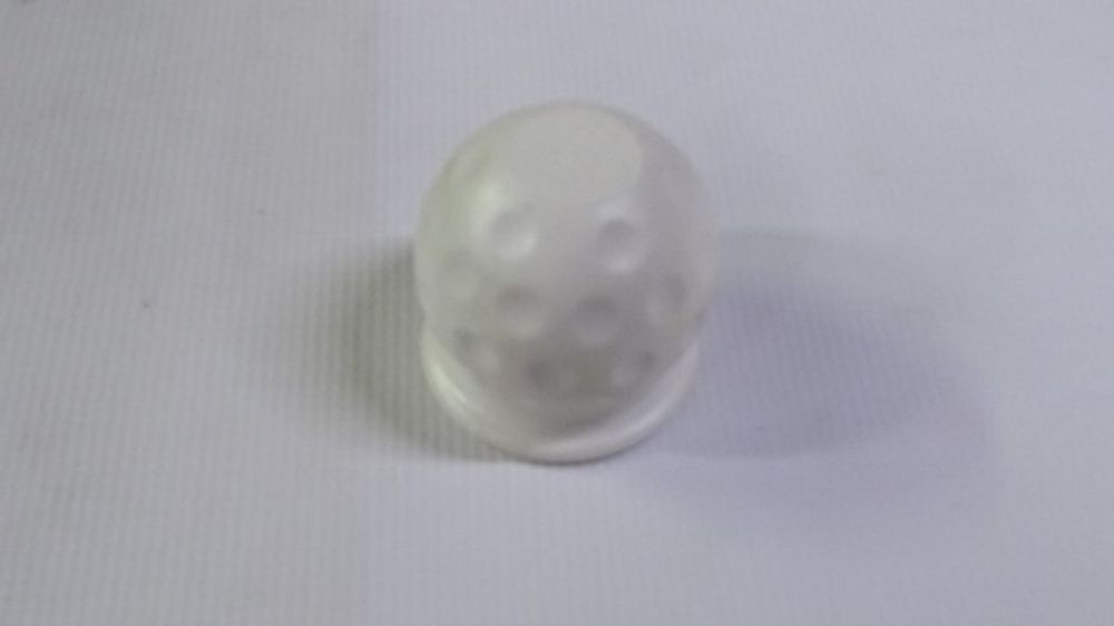 Колпачок фаркопа на шар белый (резин.) (VAMER)