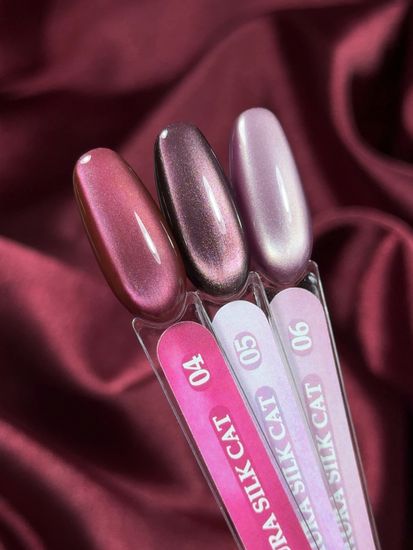 Гель-лак с эффектом кошачий глаз ENIGMANIC AURA silk cat 10 мл. #06