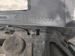 Бампер задний Peugeot 3008 16-22 Б/У Оригинал 9811865077