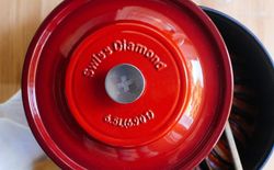 Чугунная кастрюля Swiss Diamond PC 1020CR