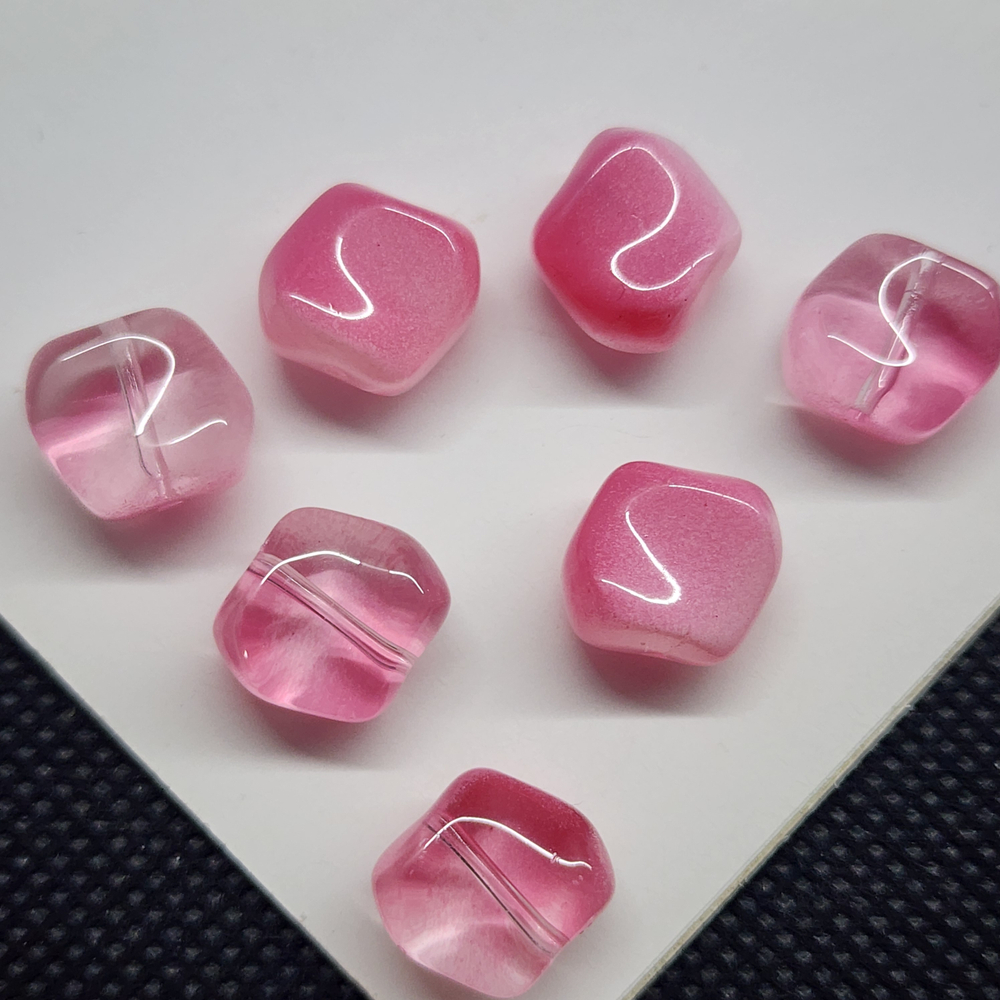 Бусина квадрат, волна, стеклянные, темный розовый, 10мм, штучно