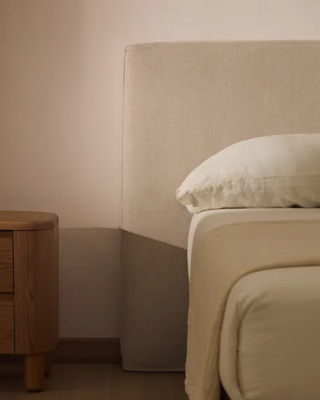 Изголовье Blok цвета экрю со съемным чехлом для кровати шириной до 180 см