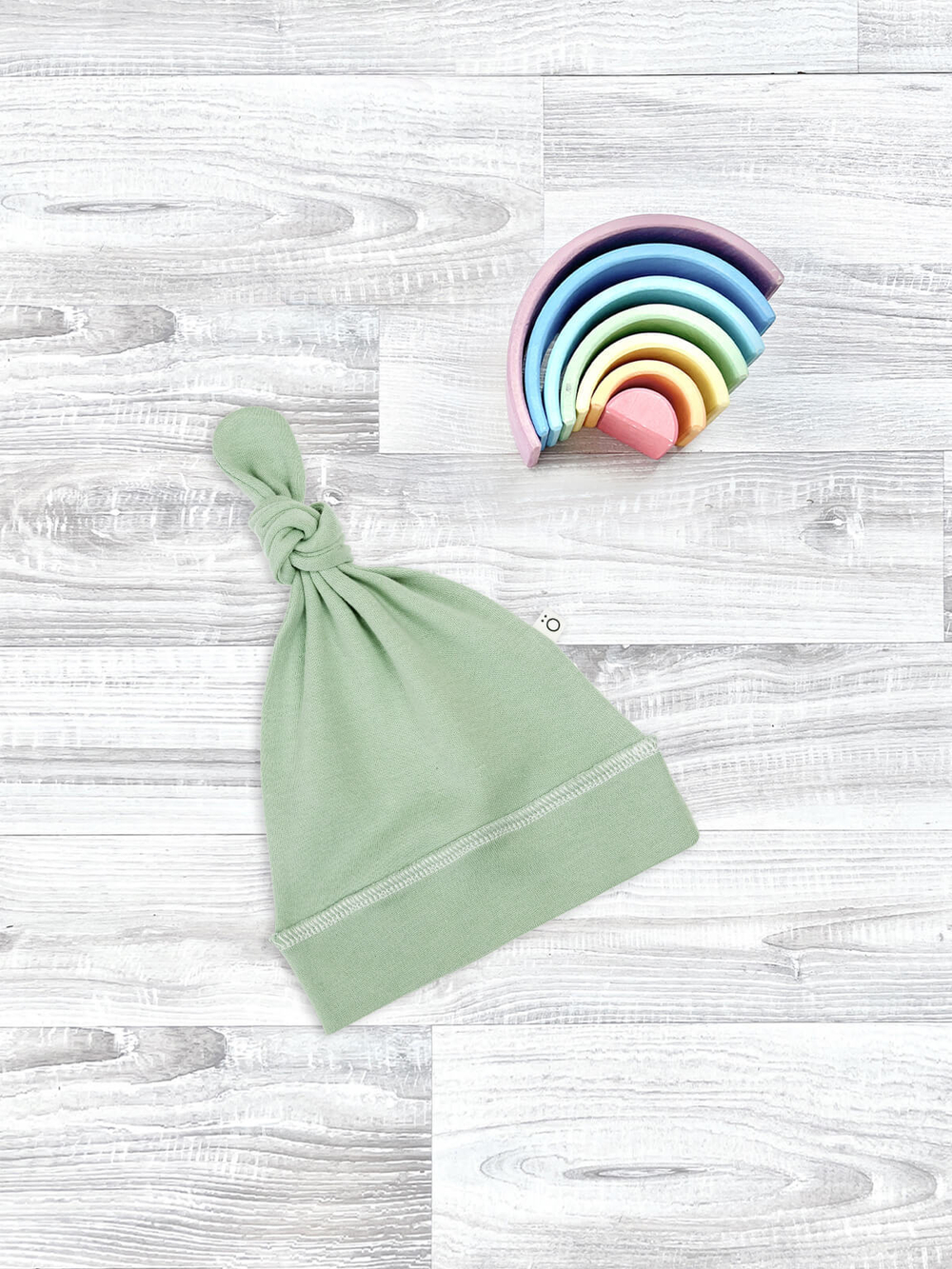 Шапочка Mjölk Пыльный ментоловый, уценка