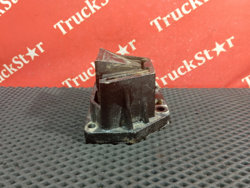 Подушка двигателя передняя левая 2024г