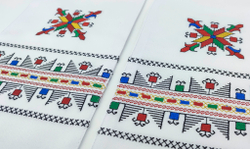 Шарф с чувашской вышивкой