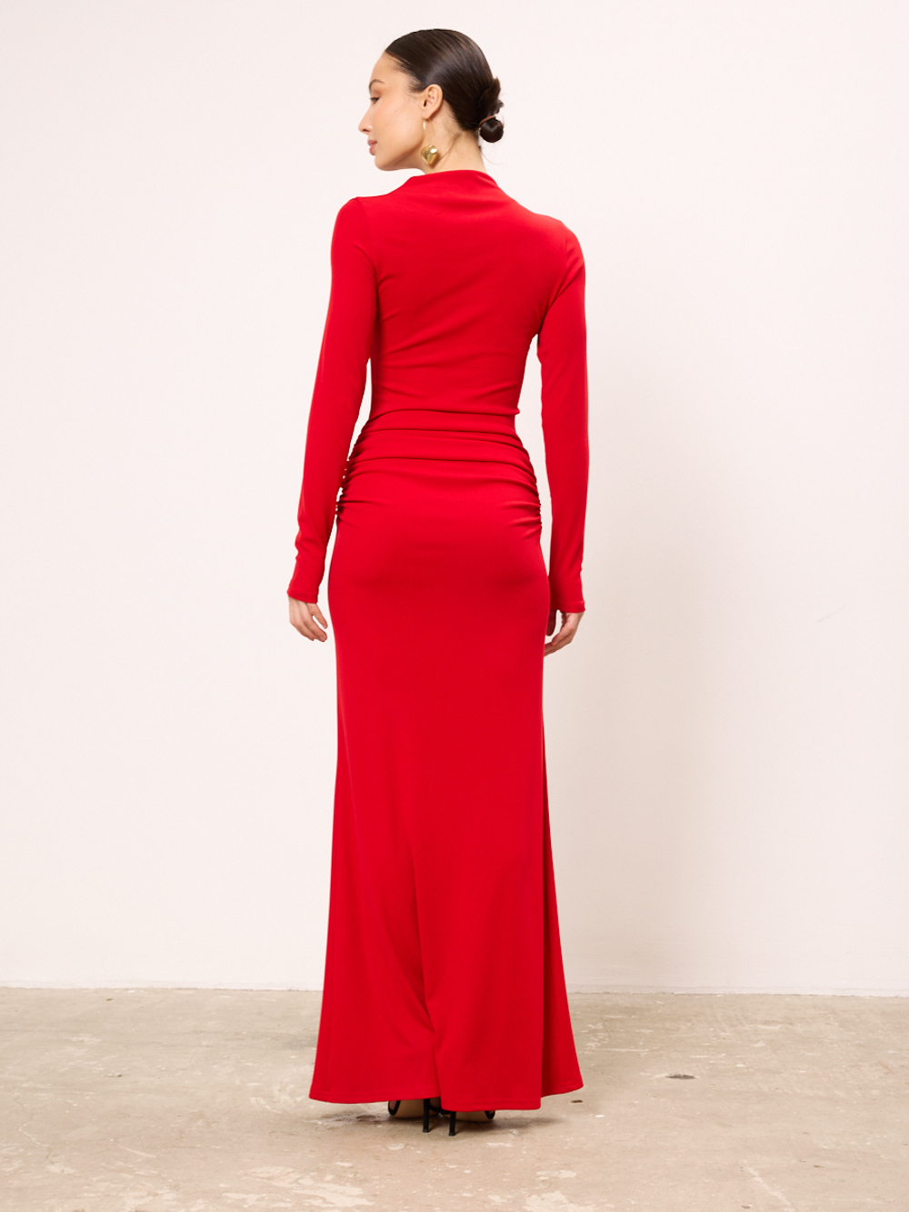 Платье вечернее праздничное длинное с драпировкой