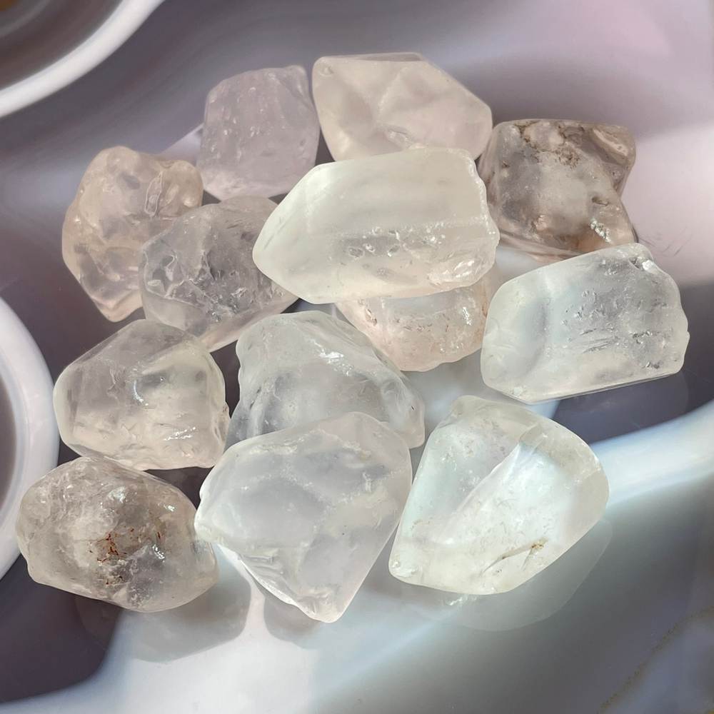 27623 Горный хрусталь необработанный галтовка 26-30мм