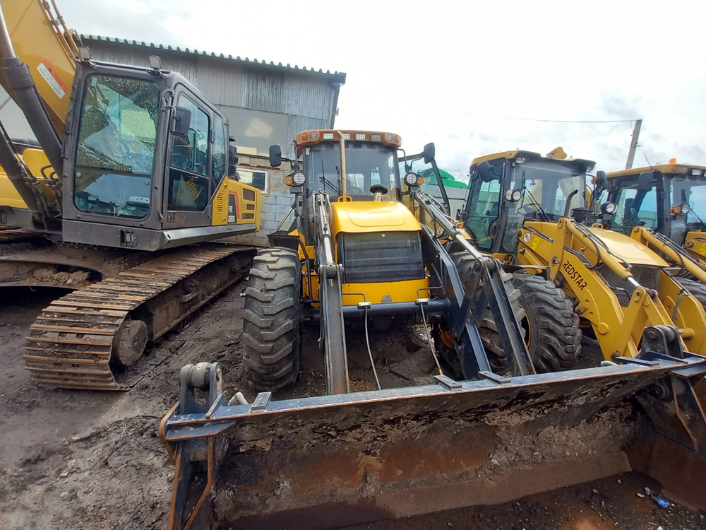 Zauberg EF* Экскаватор-погрузчик EF 4C (Дизельный, 3,9 л, 101 л.с., АТ)