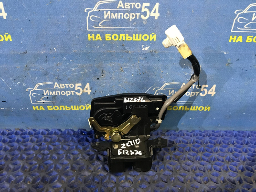 Замок багажника TOYOTA OPA 2000-2005