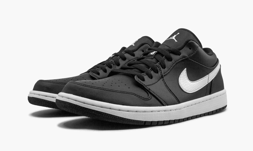 Air Jordan 1 Low WMNS "Black / White"