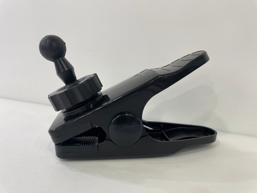 3-03 / Универсальный держатель для авто с креплением на вентилятор, на прищепке (1 шт.)