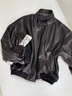 Кожаная куртка Prada