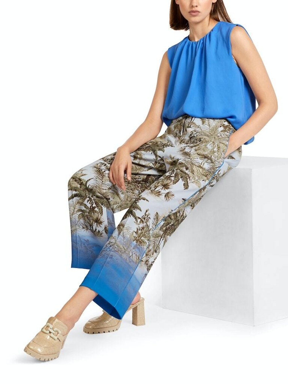 Брюки женские MARCCAIN