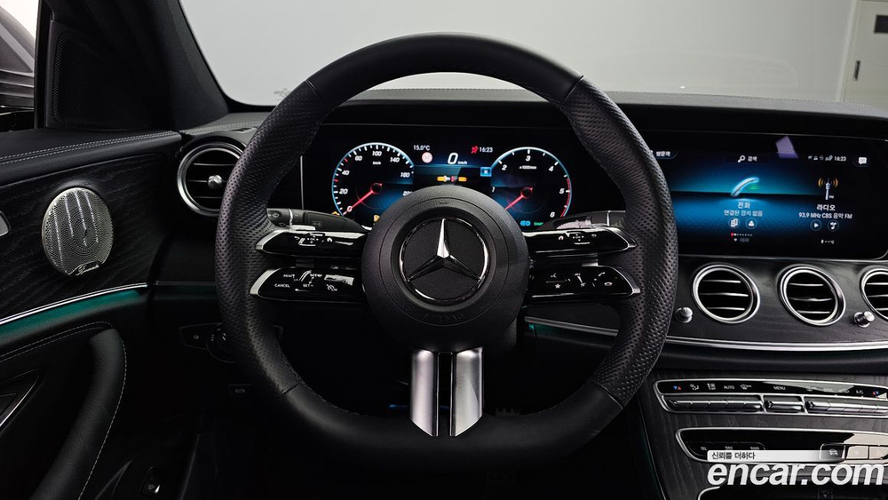 Mercedes-Benz E-Class W213 E220d 4MATIC AMG Line (08.2023)