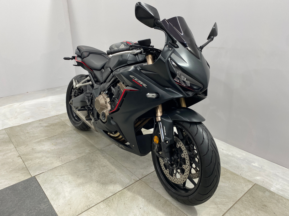 Honda CBR650R 050175