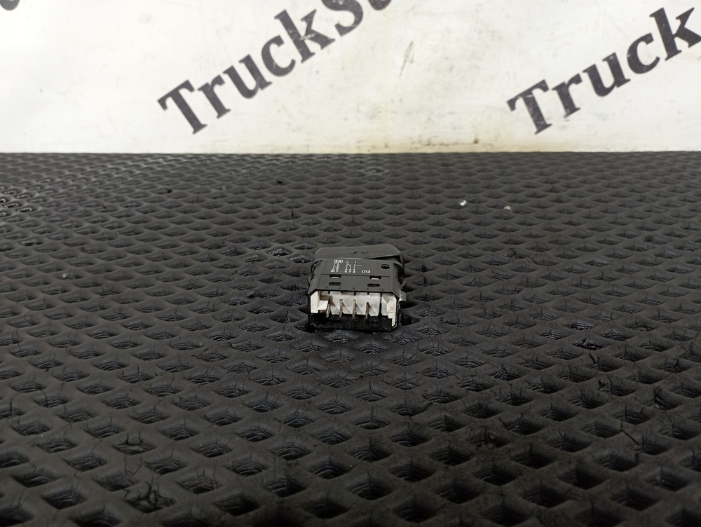 Кнопка плафона для чтения