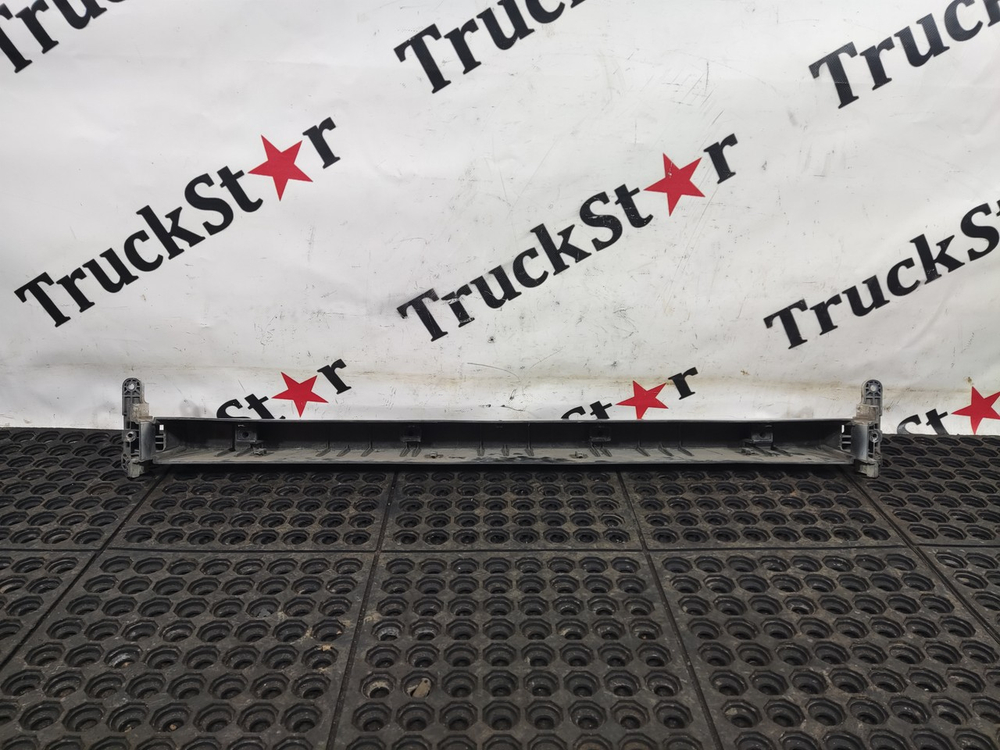 Накладка бампера нижняя