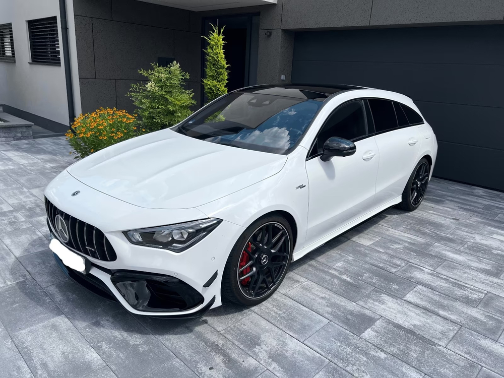 Mercedes-Benz CLA 45 AMG Shooting Brake