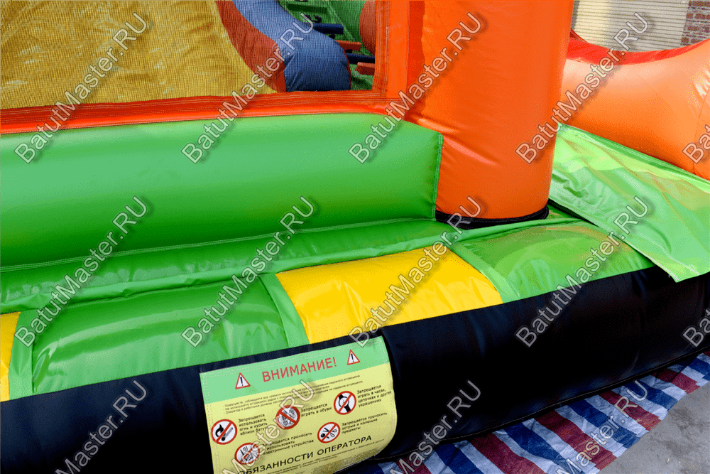 Батут-горка "Дракон 2", 10*5*8 м, с шипами