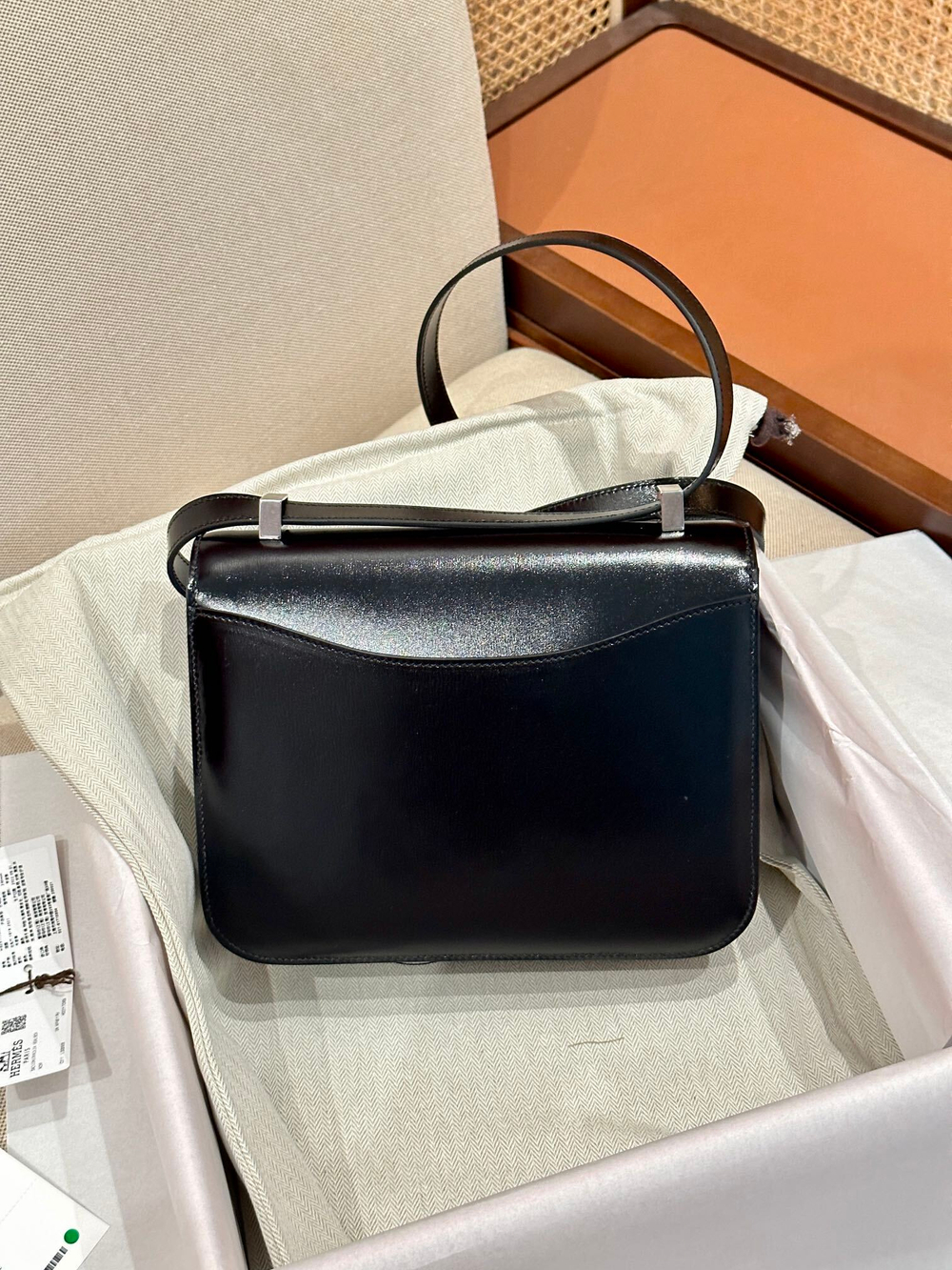 Hermes Constance 24