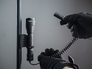 Фонарь с комплектом Armytek Predator Pro Magnet USB Extended Set Warm (F07302W)