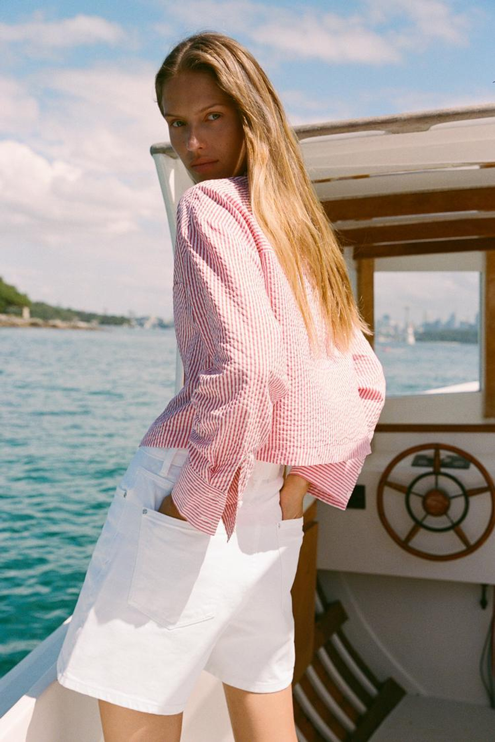 ZARА ДЖИНСОВЫЕ ШОРТЫ Z1975 С ВЫСОКОЙ ПОСАДКОЙ, БЕЛЫЙ