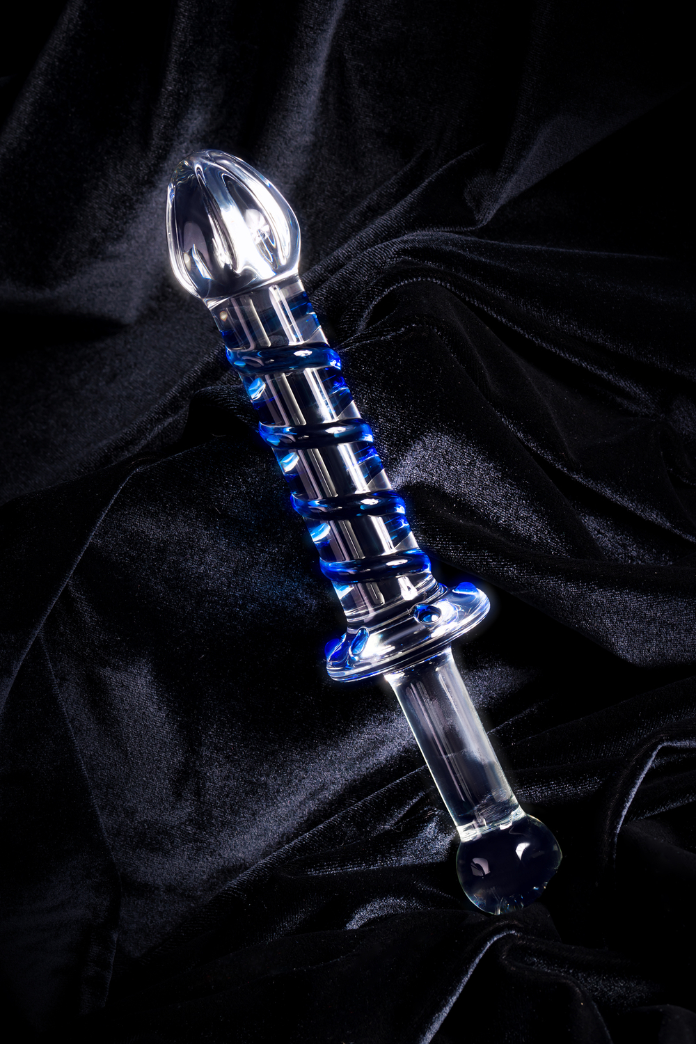 Фаллоимитатор Sexus Glass стеклянный с голубыми полосками 23 см
