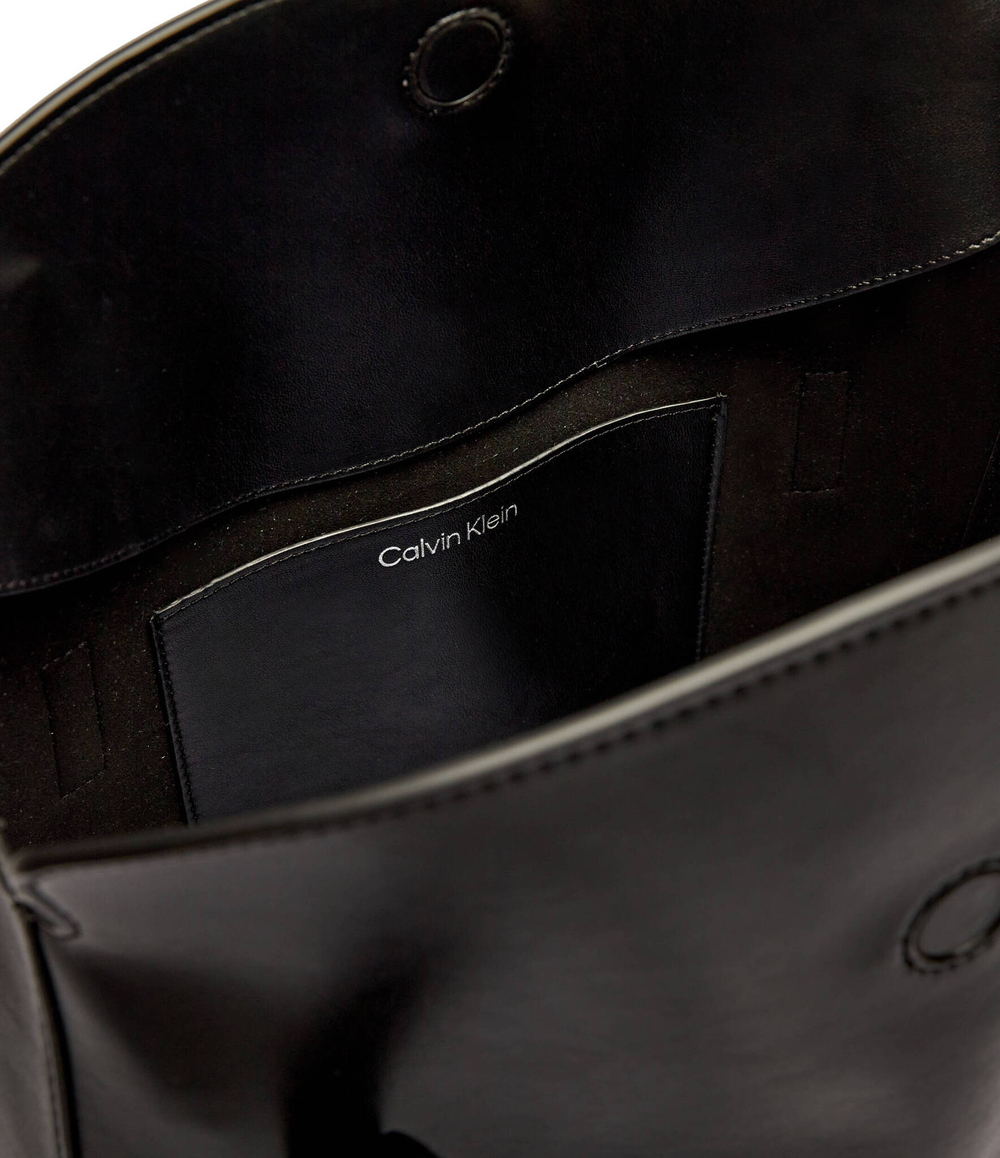 Сумка через плечо Calvin Klein - черный(K60K612577)