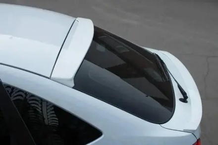 Верхний спойлер