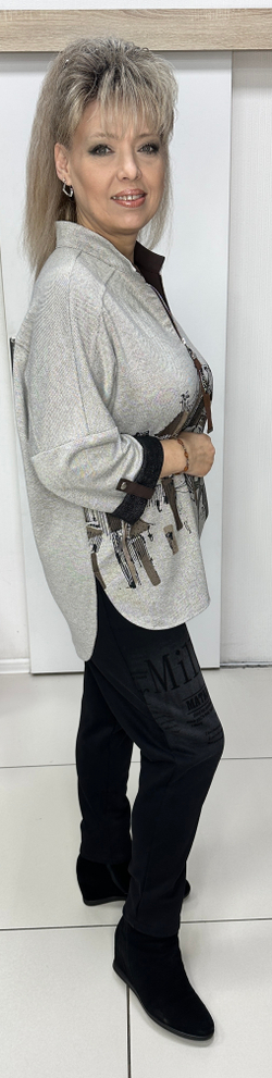 Трикотажный блузон-поло с изображением города