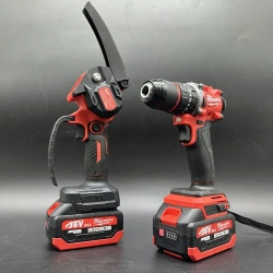 Набор аккумуляторного инструмента Milwaukee 8в1 с 4АКБ