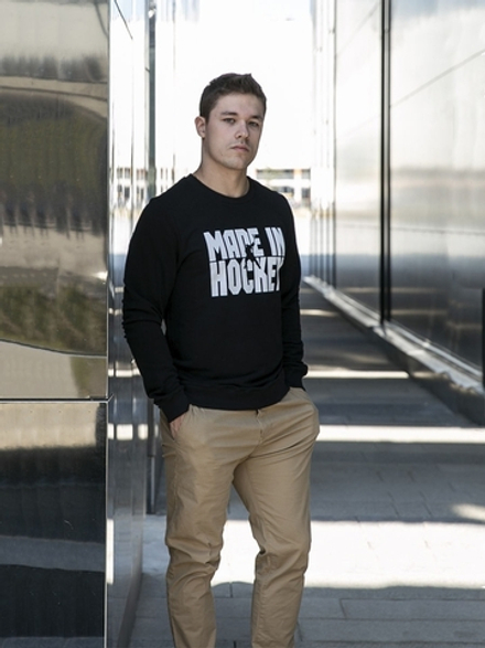 Свитшот мужской черный "Made In Hockey"