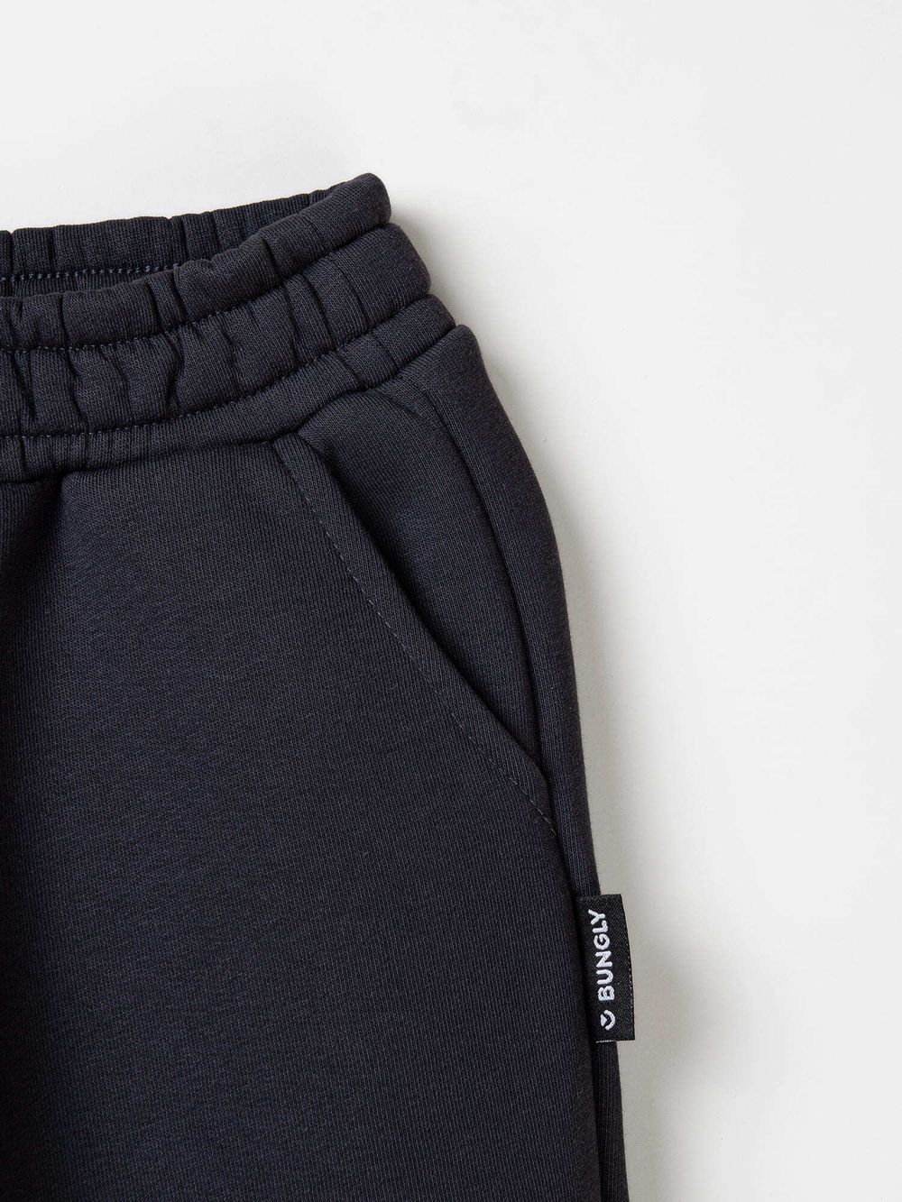 Джоггеры "Графит" с карманами утепленные