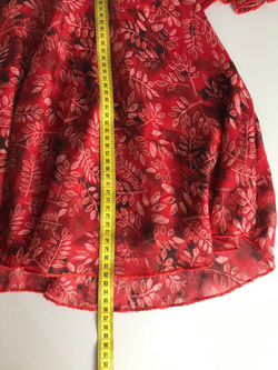 Платье для яркого образа, визуально на 44 размер