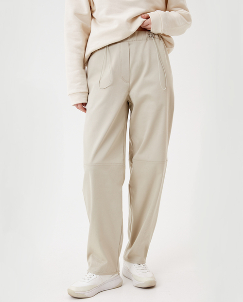 Объёмные брюки-карго